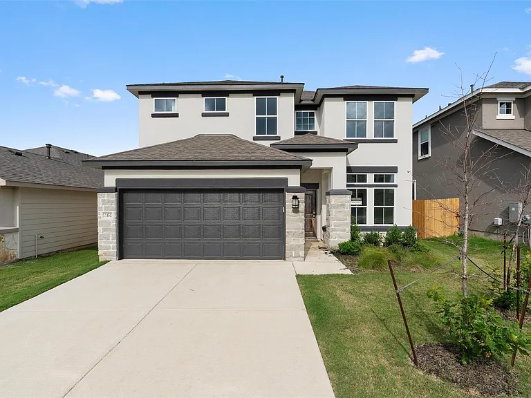 145 Comet Pointe Drive, Morningstar